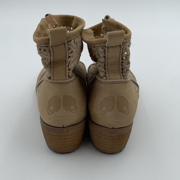 Coolway leather die cut ankle boots booties woman’s size 37 - Picture 9 of 12